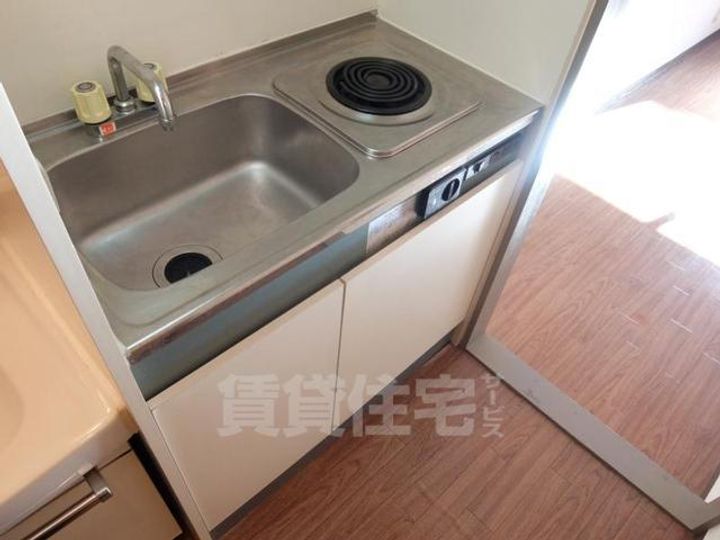 大阪府堺市堺区新町の賃貸マンションのキッチン