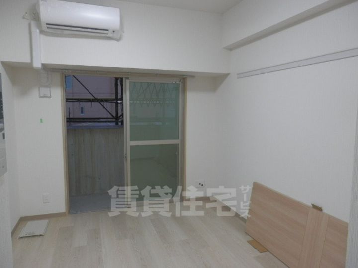 愛知県名古屋市千種区今池4丁目の賃貸マンションの居間