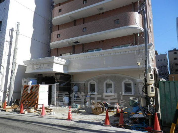 愛知県名古屋市千種区今池4丁目の賃貸マンションの玄関