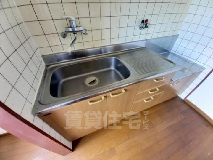大阪府豊中市岡町南3丁目の賃貸マンションのキッチン