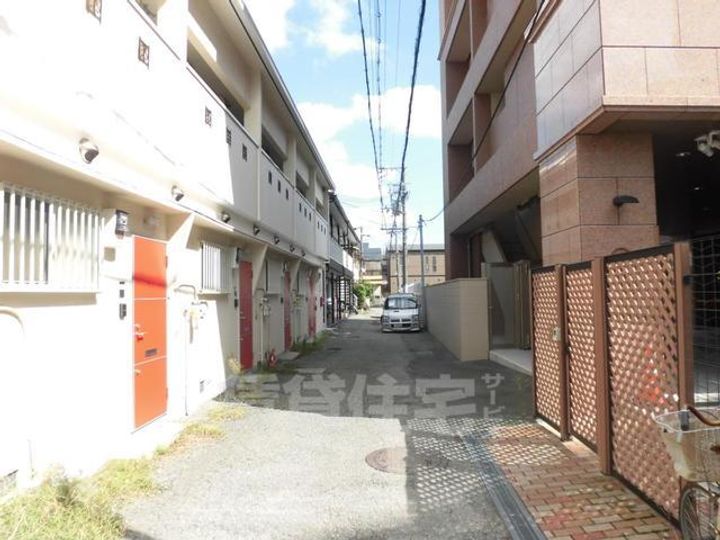 伊丹空港ルームの周辺