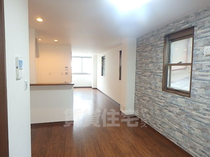 グランレーヴ東別院EASTの居間