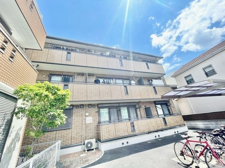 大阪府茨木市橋の内3丁目の賃貸アパートの外観