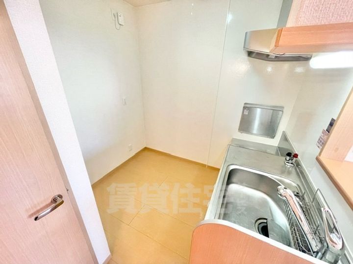 大阪府茨木市橋の内3丁目の賃貸アパートのキッチン
