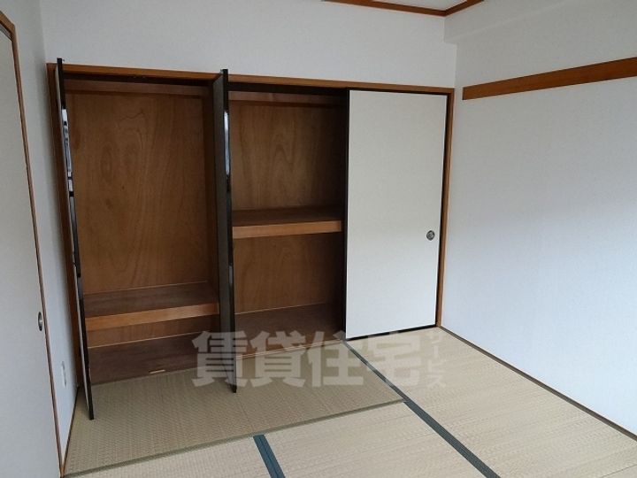 レジデンス社が丘の居間