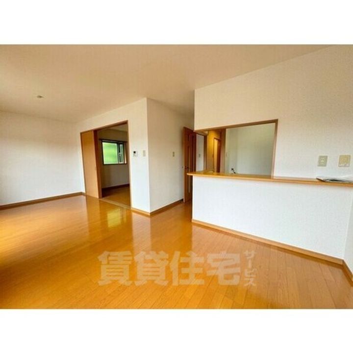 グローヴ大久手A棟の居間