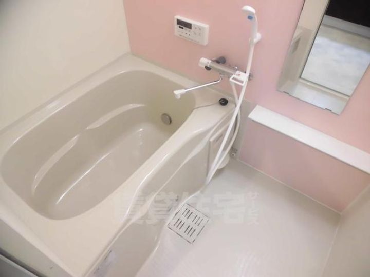 大阪府豊中市中桜塚4丁目の賃貸マンションの風呂