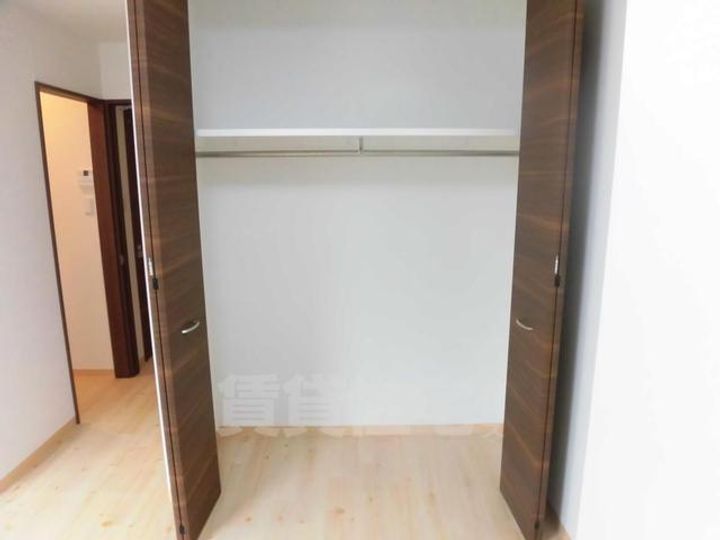 大阪府豊中市中桜塚4丁目の賃貸マンションの内装