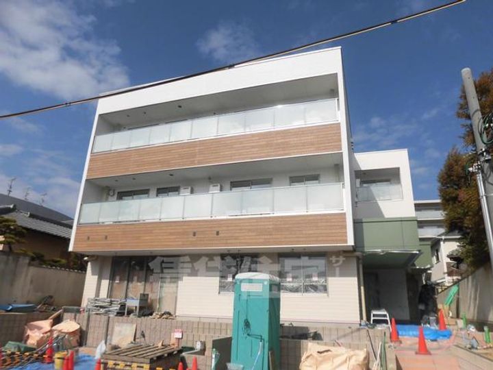 大阪府豊中市中桜塚4丁目の賃貸マンションの外観