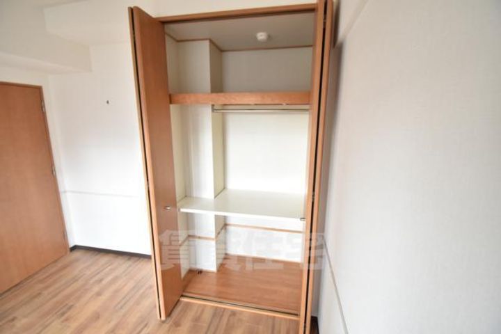 大阪府茨木市寺田町の賃貸マンションの内装