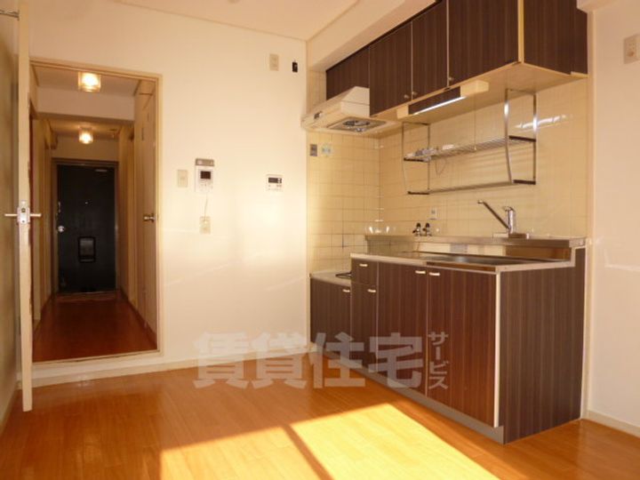 大阪府豊中市利倉西1丁目の賃貸マンションの居間