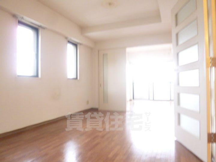 デルニエアンの寝室