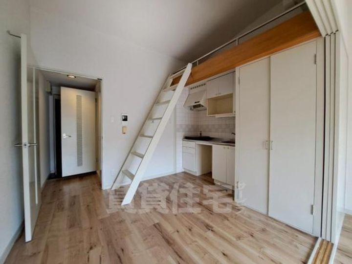 トラッディハウス服部の内装