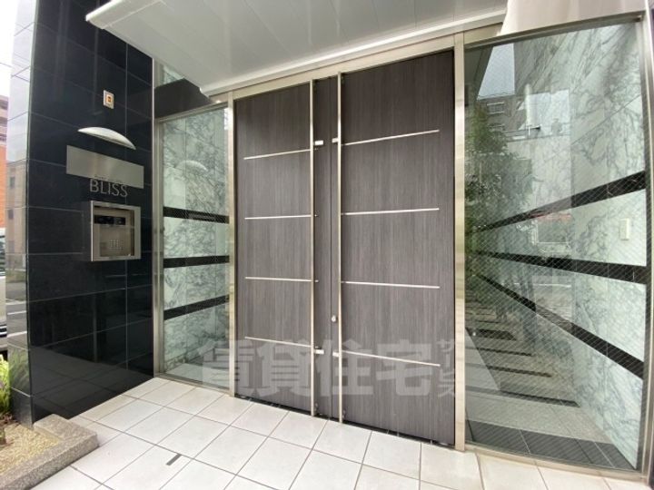 BLISS(ブリス)の玄関