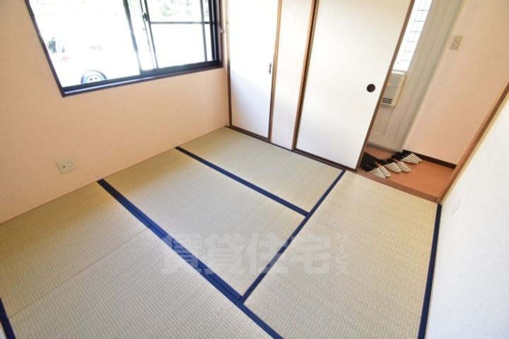 大阪府和泉市富秋町3丁目の賃貸アパートの寝室