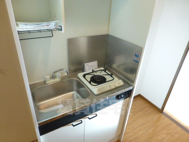 大阪府堺市堺区榎元町3丁の賃貸マンションのキッチン