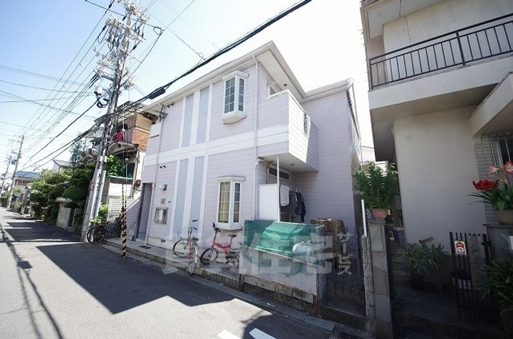 大阪府東大阪市若草町の賃貸アパートの外観