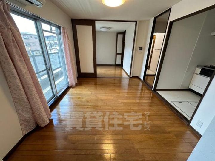 PALAZZINAエスタ蛍池の居間