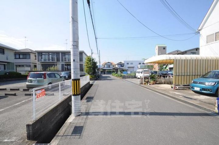 ディジェーム中村の周辺