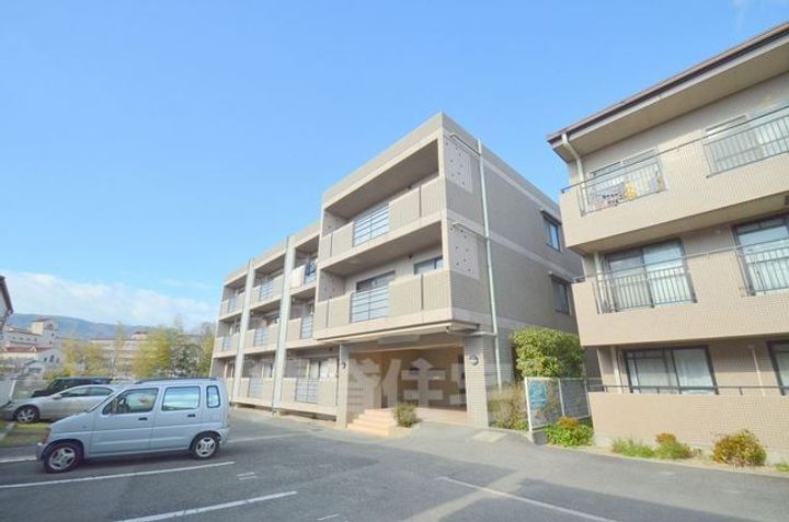 エルドラード上ヶ原2番館の外観