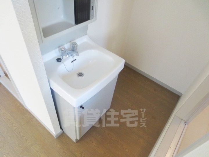 大阪府茨木市沢良宜西2丁目の賃貸アパートの内装