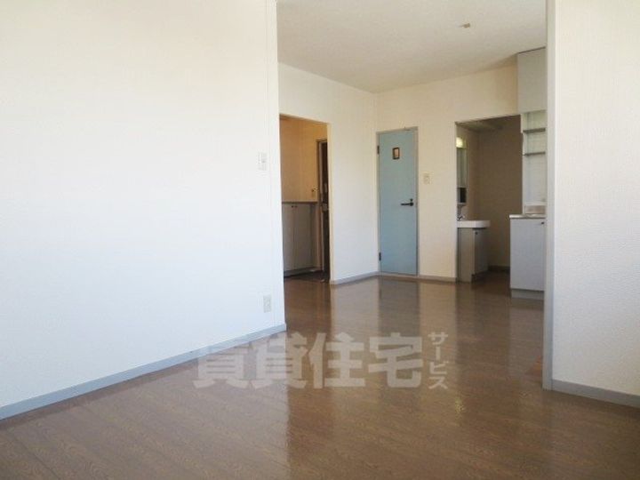 大阪府茨木市沢良宜西2丁目の賃貸アパートの居間