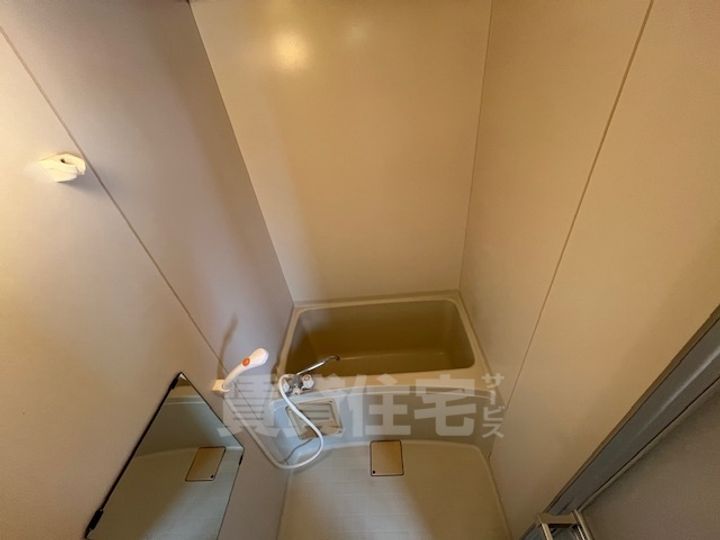 大阪府茨木市小柳町の賃貸マンションの風呂