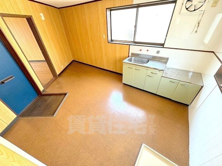 パル城山の居間