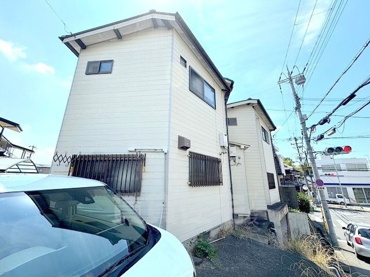 パル城山の外観