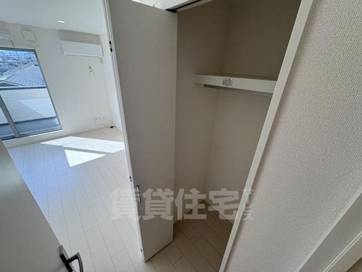 兵庫県尼崎市東園田町2丁目の賃貸アパートの内装