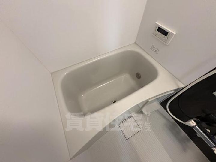 兵庫県尼崎市東園田町2丁目の賃貸アパートの風呂