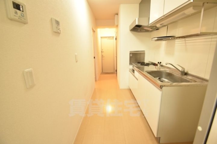 大阪府堺市西区鳳東町2丁の賃貸アパートの内装