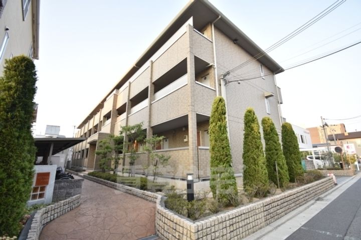 大阪府堺市西区鳳東町2丁の賃貸アパートの外観