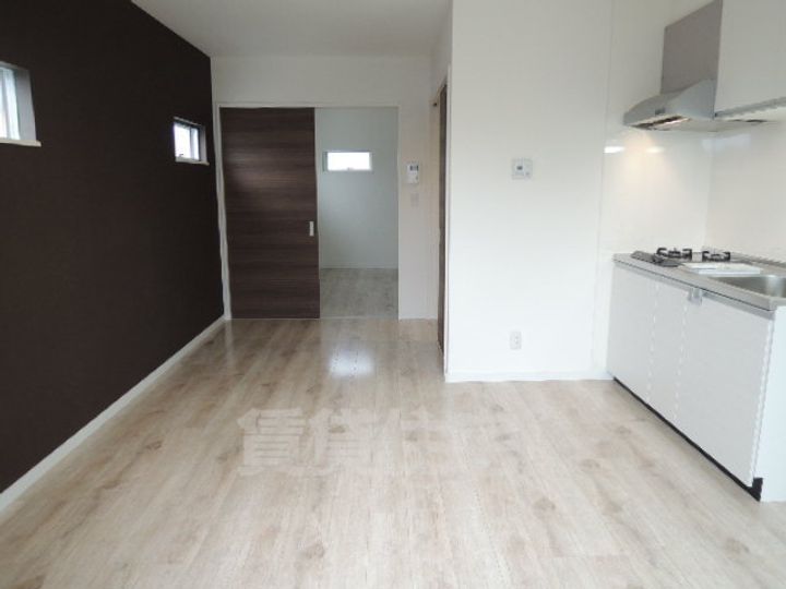 LUXE STYLE辻町EAST(リュックススタイル)の居間