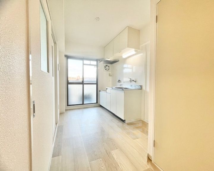 大阪府茨木市新和町の賃貸マンションの内装