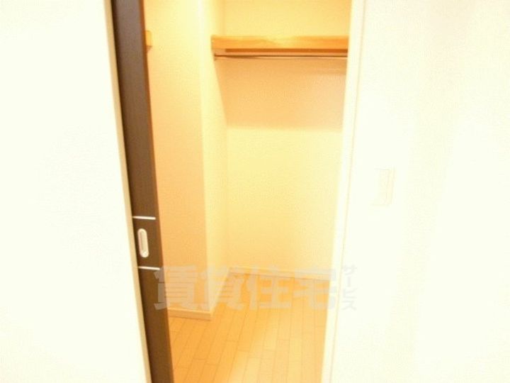 大阪府堺市堺区北瓦町1丁の賃貸マンションの内装