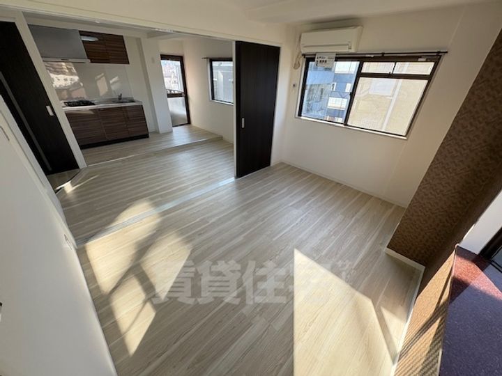 大阪府大阪市都島区都島北通2丁目の賃貸マンションの居間