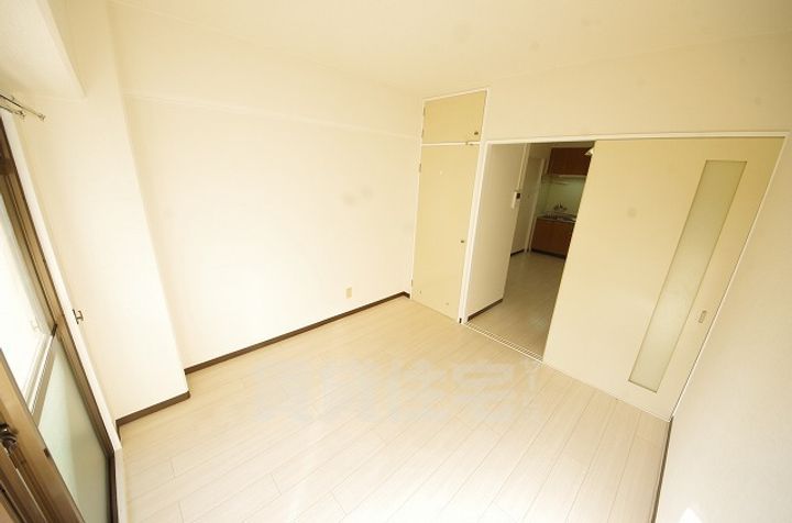 アバンティHFの内装