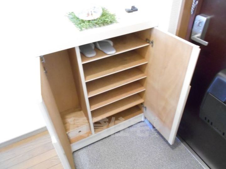 大阪府柏原市国分市場2丁目の賃貸マンションの内装