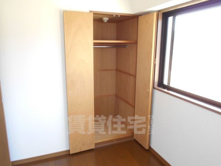 大阪府柏原市国分市場2丁目の賃貸マンションの内装