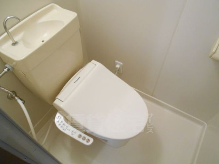 大阪府柏原市国分市場2丁目の賃貸マンションの内装