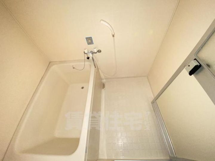 大阪府寝屋川市萱島信和町の賃貸マンションの風呂