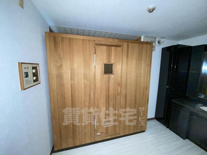 大阪府寝屋川市萱島信和町の賃貸マンションの内装