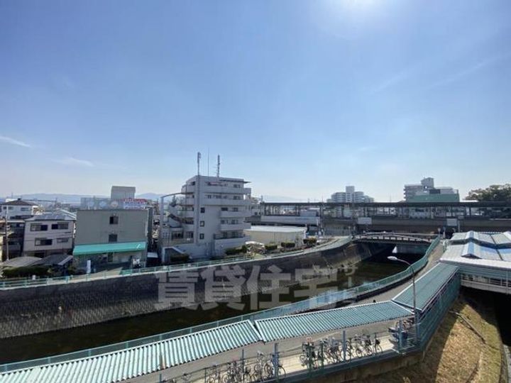 大阪府寝屋川市萱島信和町の賃貸マンションの周辺