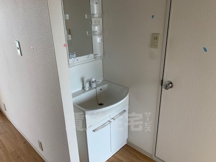 大阪府高槻市西冠3丁目の賃貸アパートの内装