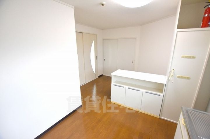 ハイツハピネスの居間