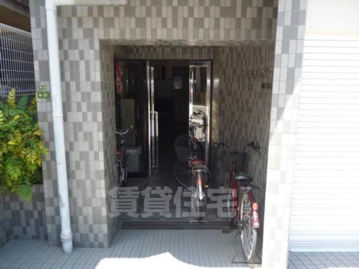 オオノカンサイの玄関