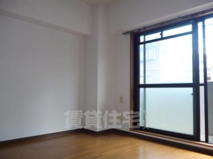 オオノカンサイの寝室