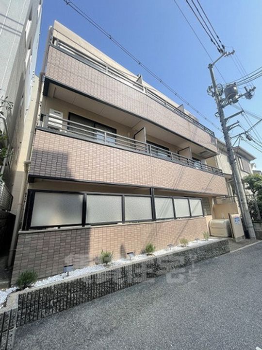 マックス甲東園の外観