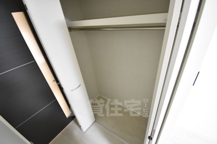大阪府堺市堺区車之町東1丁の賃貸マンションの内装